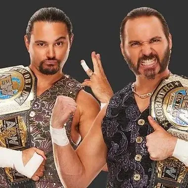 The Young Bucks (Matthew Jackson & Nicholas Jackson)羊拔兄弟