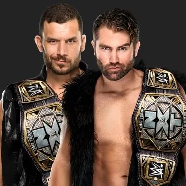 Breezango (Tyler Breeze & Fandango)时尚警察