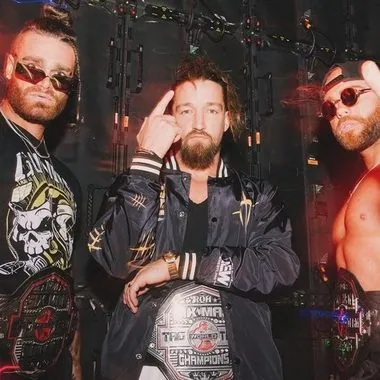 Bullet Club Gold/Bang Bang Gang (Jay White, Austin Gunn, Colten Gunn)黄金子弹帮/棒棒帮