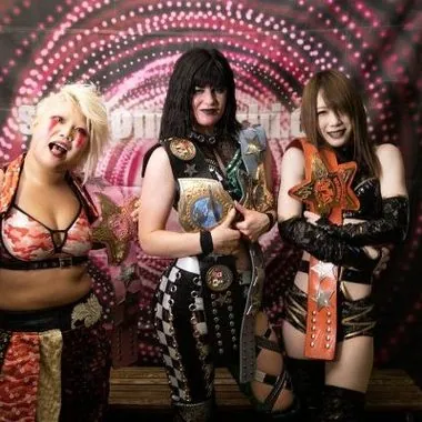 Natsuko Tora & Bea Priestley & Saki Kashima刀罗夏子 & 碧雅·普利斯特里 & 鹿岛沙希