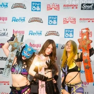 Saki Kashima & Starlight Kid & Momo Watanabe鹿岛沙希 & 星光小子 & 渡边桃