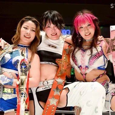 Sorei Ami & Hina & Lady C