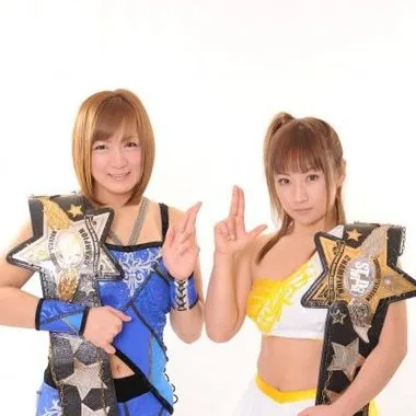 Yuzuki Aikawa & Yoko Mito