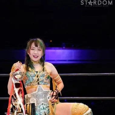 Saya Kamitani上谷沙弥