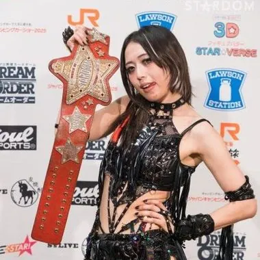 Saya Kamitani上谷沙弥