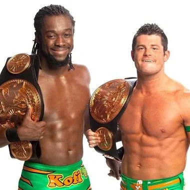 Air Boom (Evan Bourne & Kofi Kingston)空气炸弹