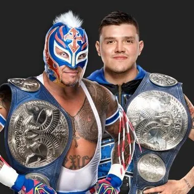 Rey Mysterio & Dominik Mysterio神秘人雷尔 & 多米尼克·米斯特里奥